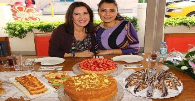 Kırçiçeği'nde 'çay saati-kahve keyfi'