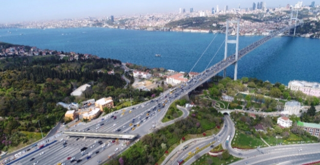 Köprü ve otoyol gelirleri ilk 4 ayda 443 milyon lirayı aştı