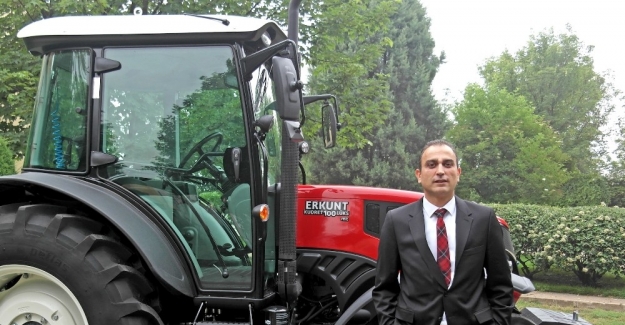Erkunt Traktör çiftçilerle bir araya geliyor