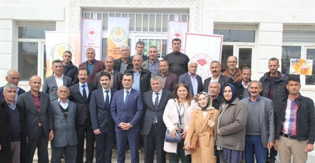 Arıcılara güneş panelleri dağıtıldı