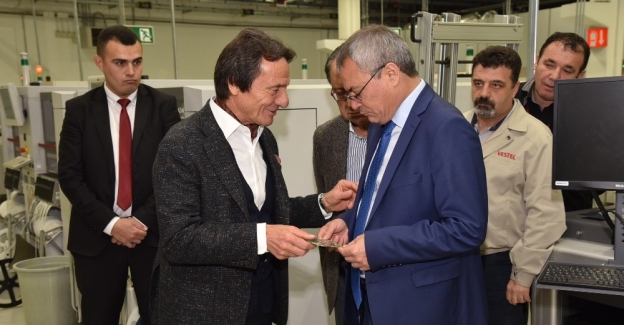 Nazif Zorlu, Vestel City’i Vali Deniz’e tanıttı
