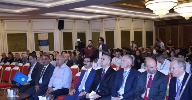 Alanya’da dünya ekonomisi konuşuldu