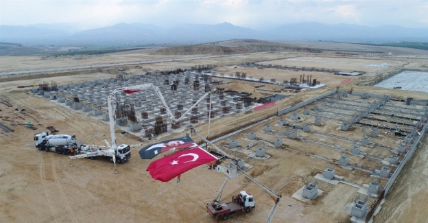 700 kişiye istihdam sağlayacak tesisin temeli atıldı