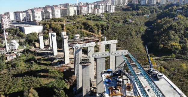 Türkiye'nin maliyeti en yüksek şehir içi yol inşaatlarından biri olarak gösteriliyor