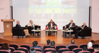TOSBİ’de Sektör ve Eğitim Buluşması: Çözüm, sanayiyle el ele yürümekten geçiyor