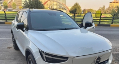 Bayiden alınan Volvo marka sıfır elektrikli araç kusurlu çıktı