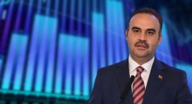 Bakan Kacır: Türkiye ekonomisi 20 çeyrektir kesintisiz büyümesini sürdürüyor