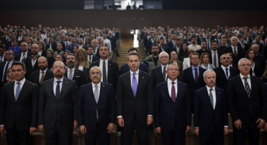 Bakan Bayraktar: Enerjide bağımsız bir Türkiye hedefinde en önemli görev enerji uzmanlarına düşüyor