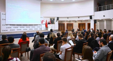 Bilişim sektörü BTSO Akademi’de geleceğin kodlarını yazdı