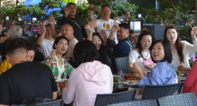 Çinli turistlerin Kırçiçeği aşkı