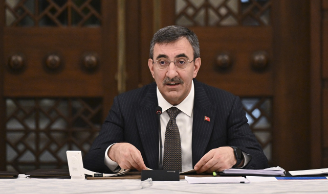 Cumhurbaşkanı Yardımcısı Yılmaz: Ekim ayında yıllıklandırılmış cari açık 22 milyar dolar oldu