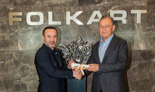 Folkart Arsa Dikili'de müstakil villa imarlı tapu teslimleri başladı