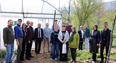 Hollandalı Heyet, Kütahya'da blueberry yatırımları için incelemelerde bulundu